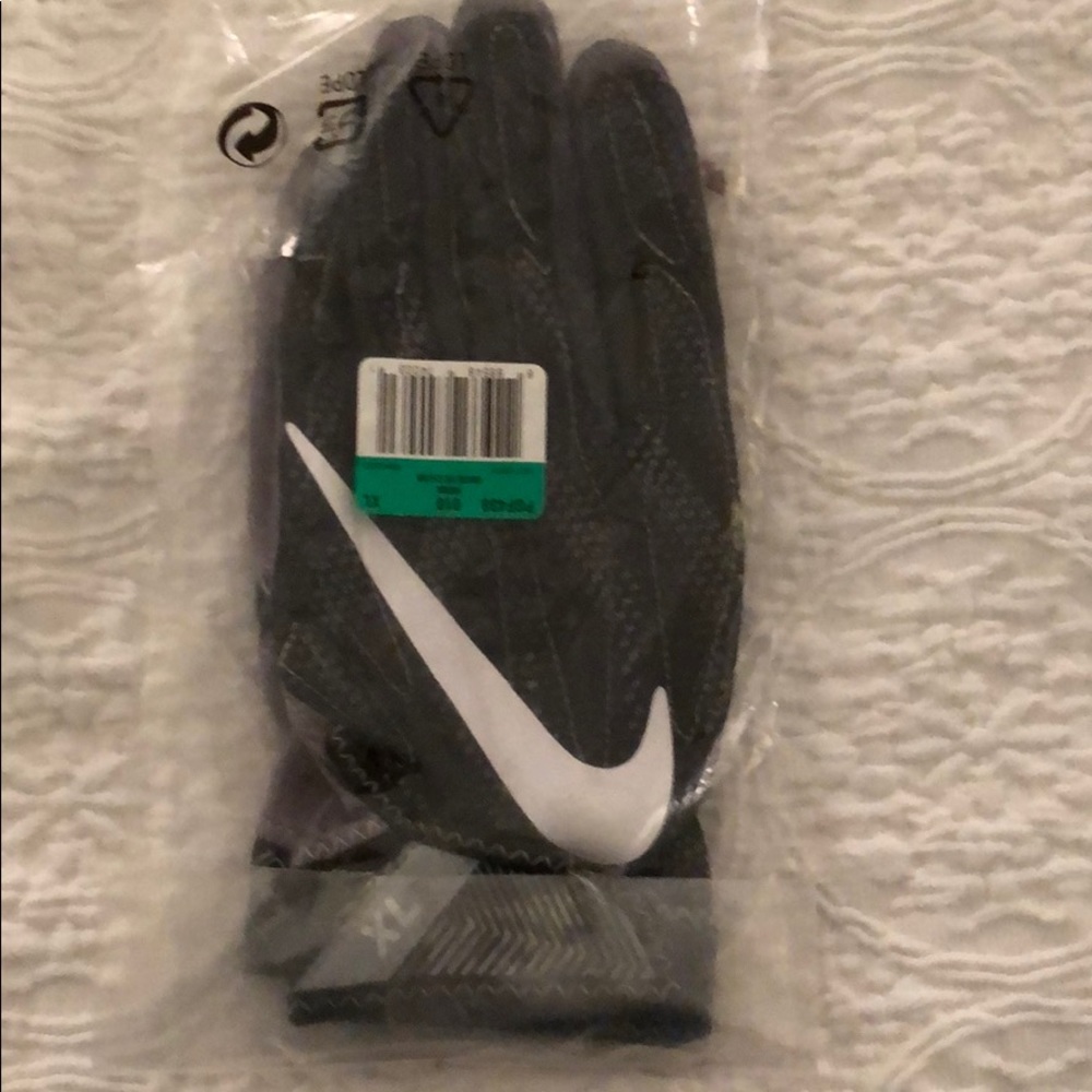 Nike football gloves